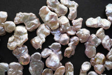 Load image into Gallery viewer, Freshwater Pearl Poppy Baroque Creo Hole White 38 cm