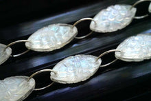 Load image into Gallery viewer, (2pc/1連)宝石質 ロック・クリスタル+MOP フラワーカービング マーキス ダブルホール