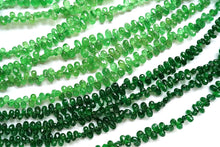 画像をギャラリービューアに読み込む, (ライト/ダーク) 宝石質 ツァボライト 19cm ファセット ドロップ グリーンガーネット