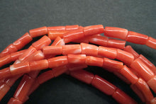 画像をギャラリービューアに読み込む, 天然色 桃色珊瑚 16-18cm ツツ型 ゴムブレスレット モモ珊瑚