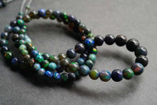 画像をギャラリービューアに読み込む, (半連/1連)宝石質 エチオピア産 オパール 37cm ブラック 丸玉