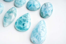 Load image into Gallery viewer, (No.10-25)希少石ラリマー カボション ルース 前後穴あき