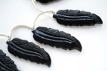 Load image into Gallery viewer, (2pcs/8pcs)ブラックオニキス フェザーカービング 羽