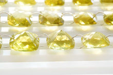 Load image into Gallery viewer, グリーンゴールド レモンクォーツ チェッカーカット クッション ダブルホール