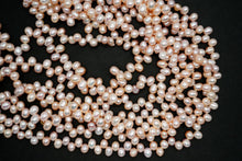 Load image into Gallery viewer, Freshwater Pearl Poppy Baroque Creo Hole White 38 cm
