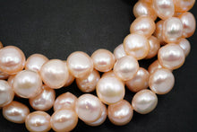 Load image into Gallery viewer, Freshwater Pearl Poppy Baroque Creo Hole White 38 cm