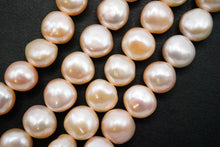 Load image into Gallery viewer, Freshwater Pearl Poppy Baroque Creo Hole White 38 cm