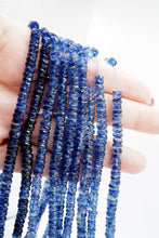 Load image into Gallery viewer, (3色, 半連/ 1連)ネパール産 ブルー カイヤナイト 44cm ボタンカット