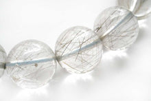 Load image into Gallery viewer, (2pc)シルバールチルインクォーツ 丸玉 ルチル