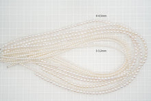 Load image into Gallery viewer, Freshwater Pearl Poppy Baroque Creo Hole White 38 cm