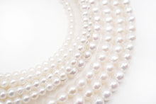 Load image into Gallery viewer, Freshwater Pearl Poppy Baroque Creo Hole White 38 cm