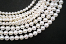 Load image into Gallery viewer, Freshwater Pearl Poppy Baroque Creo Hole White 38 cm