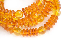 Load image into Gallery viewer, (1 row 19cm) Amber Baltic Amber 3 Colors Tumble Bracelet