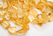 Load image into Gallery viewer, (Half row 10 grains / 1 row 20 grains) Large chocolate moonstone pear shape micro cut