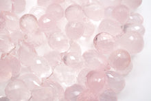 Load image into Gallery viewer, (M/L) 宝石質 ローズクォーツ 20cm ファセットドロップ