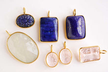 Load image into Gallery viewer, (#26-34)宝石質 ラピスラズリ ホワイトムーンストーン モルガナイト 銀製 ヴェルメイユ ペントップ