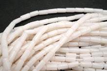 Load image into Gallery viewer, (1 row 43 cm) High quality Kochi natural color peach coral Yatara beads + round ball peach coral