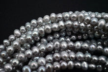 Load image into Gallery viewer, Freshwater Pearl Poppy Baroque Creo Hole White 38 cm