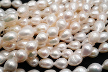 Load image into Gallery viewer, 淡水パール 白 貫通穴 38cm 無核 ドロップ