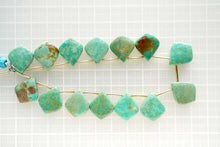Load image into Gallery viewer, (2/10pcs)アリゾナ産 ターコイズ リーフシェイプ