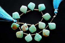 Load image into Gallery viewer, (2/10pcs)アリゾナ産 ターコイズ リーフシェイプ