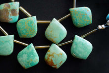 Load image into Gallery viewer, (2/10pcs)アリゾナ産 ターコイズ リーフシェイプ