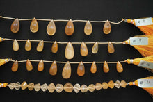 Load image into Gallery viewer, (1 row 18 cm 32 grains) High quality large malachite smooth rondel 7-10.5 x 5.8 mm