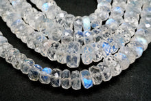 画像をギャラリービューアに読み込む, (半連/1連)宝石質 ブルー ムーンストーン ボタンカット