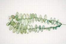 画像をギャラリービューアに読み込む, (半連/1連)ミント カイヤナイト 22cm スライス マーキスカット