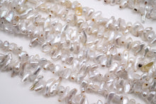Load image into Gallery viewer, (54-65 grains per row) Iseshima Akoya Pearl Baby Pearl Baroque White Pink