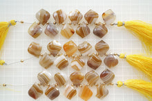 Load image into Gallery viewer, (10pc)上質 イエローブラウン バンデッドオパール リーフシェイプ