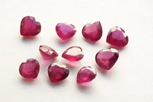 画像をギャラリービューアに読み込む, (1粒売り)天然ルビー ルース ハートシェイプ ファセットカット 9.5-10mm 穴無し - Northern Lights Jewels