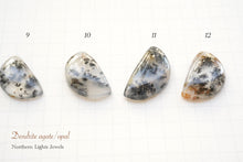 画像をギャラリービューアに読み込む, 7/28(粒売り)【模様はっきり】(ファンシーシェイプ) デンドライトアゲート カボション 上部穴あき