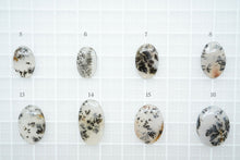 画像をギャラリービューアに読み込む, 8/25(粒売り)【模様はっきり】(オーバル)デンドライトアゲート カボション 上部穴あき