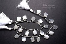 画像をギャラリービューアに読み込む, (2/10粒)ホワイト ムーンストーン キャットフェイス カービング