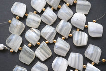 Load image into Gallery viewer, (1 row 18 cm 32 grains) High quality large malachite smooth rondel 7-10.5 x 5.8 mm