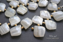 Load image into Gallery viewer, (1 row 18 cm 32 grains) High quality large malachite smooth rondel 7-10.5 x 5.8 mm