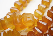 画像をギャラリービューアに読み込む, (3色/1連24粒)カルセドニー 真ん中穴 ナゲット タンブルカット