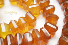 画像をギャラリービューアに読み込む, (3色/1連24粒)カルセドニー 真ん中穴 ナゲット タンブルカット