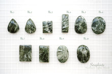 Load image into Gallery viewer, (16-17 grains) Pietersite slice cut