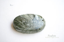 Load image into Gallery viewer, (16-17 grains) Pietersite slice cut