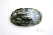 Load image into Gallery viewer, (16-17 grains) Pietersite slice cut