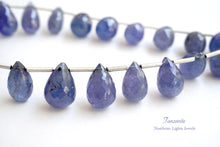 Load image into Gallery viewer, (1 row 18 cm 31 grains) small tanzanite teardrop cut beads