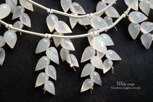 画像をギャラリービューアに読み込む, (1房6粒/10房60粒)高品質 ホワイト オニキス つぼみ ドロップ フラワーバド