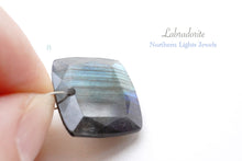 画像をギャラリービューアに読み込む, (A-D)宝石質 ラブラドライト 穴あきルース