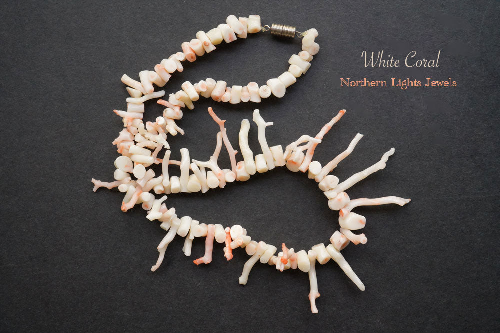 上質 天然色 白珊瑚 ヤタラ+枝珊瑚 ネックレス