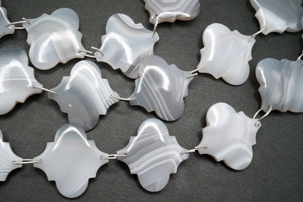 高品質　グレーバンデッドアゲート　ダブルホール　アラベスク