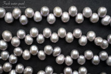 Load image into Gallery viewer, (1 row 40cm) Freshwater Pearl Plump Drop ~ Rice Creo Hole Light Gray @ 56-60 yen
