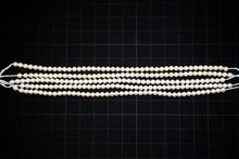 Load image into Gallery viewer, (1/4, half-strand, 1-strand) Akoya pearls from Ise-Shima, horn, poppy, untoned, natural gray
