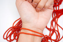 画像をギャラリービューアに読み込む, サルディーニャ珊瑚　コーラル　3-3.5mm　52cm　丸玉
